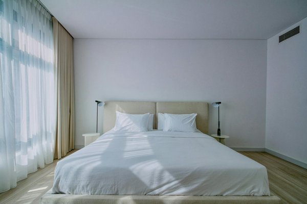 Comment organiser des vacances en Espagne avec des cours de cuisine et des visites de bodegas?